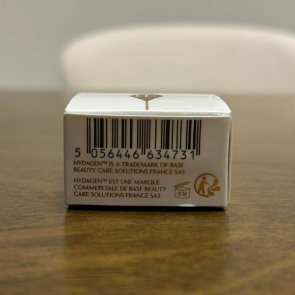 Charlotte Tilbury Magic Water Cream Gel-Cream Moisturiser 7ml (0433) - Picture 8 of 12